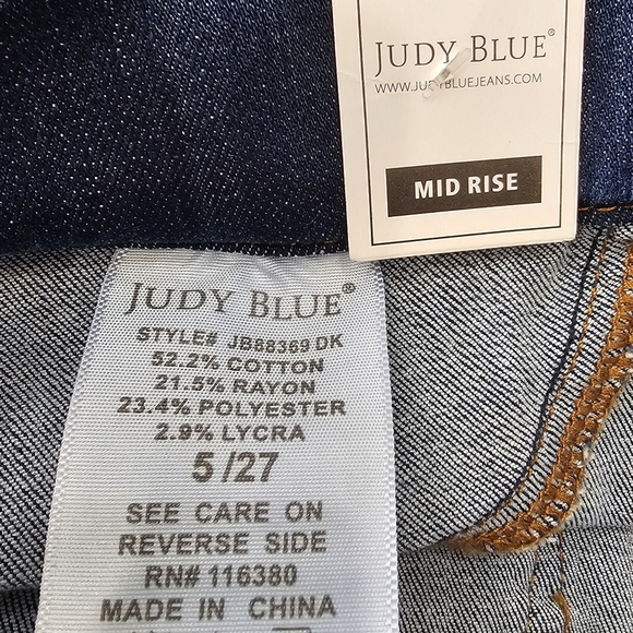 Judy Blue Mid Rise Ripped Pull On Boyfriend Jean - Picture 12 of 12